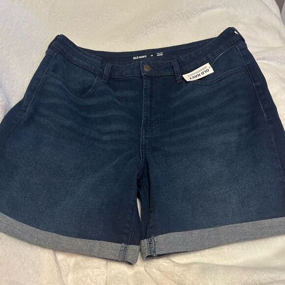 NWT Old Navy Women's Dark Blue Jean Shorts - Picture 1 of 12